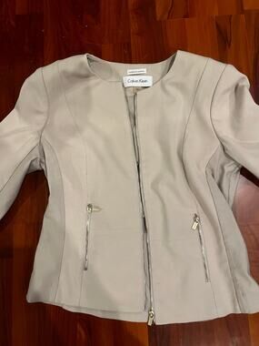 Calvin Klein Invisible Fit Solutions Zip Front Blazer Jacket – Size 8 🤍